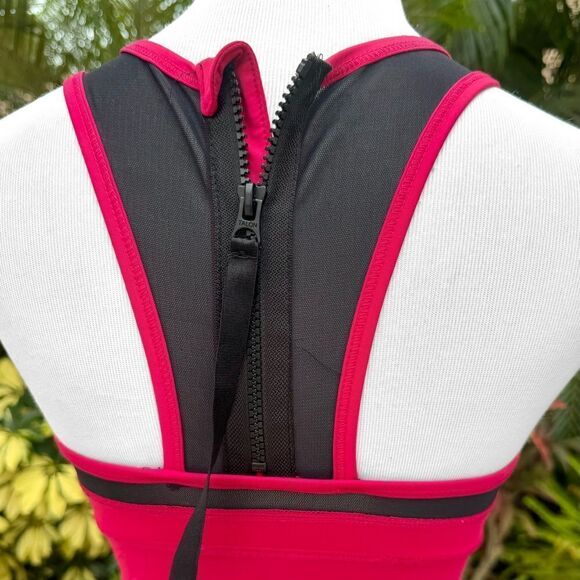 Alala Zip It Up Sports Bra - Picture 10 of 13